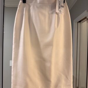 Carlisle Cream Pencil Skirt - 100% silk, NWT, size 2